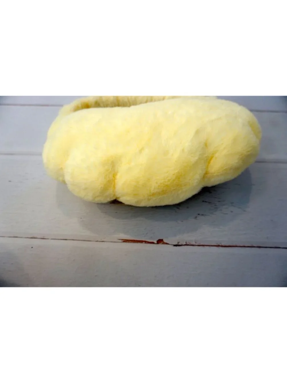 Sanrio this yellow